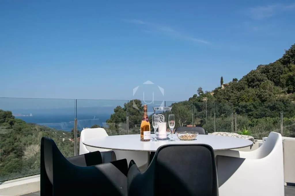 Villa Manila - Sa Riera Secluded, Modern, Sea Views Begur Spagna