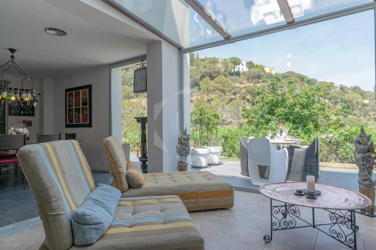 Villa Manila - Sa Riera Secluded, Modern, Sea Views Begur