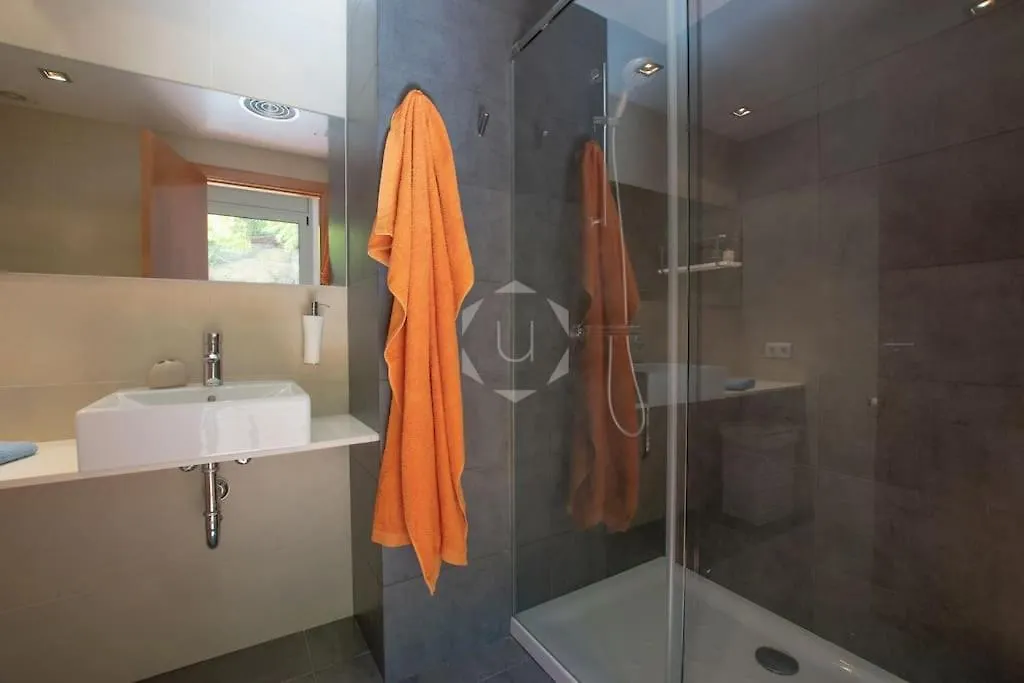 Villa Manila - Sa Riera Secluded, Modern, Sea Views Begur Spain